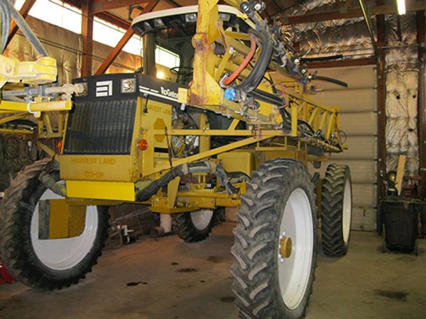 Harvest Land Fertilizer Equipment Auction